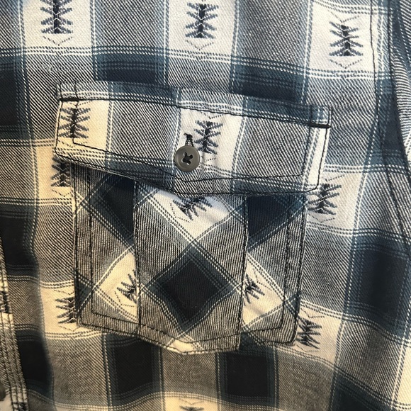 3/$15 Burnside long sleeve button down - Picture 5 of 5